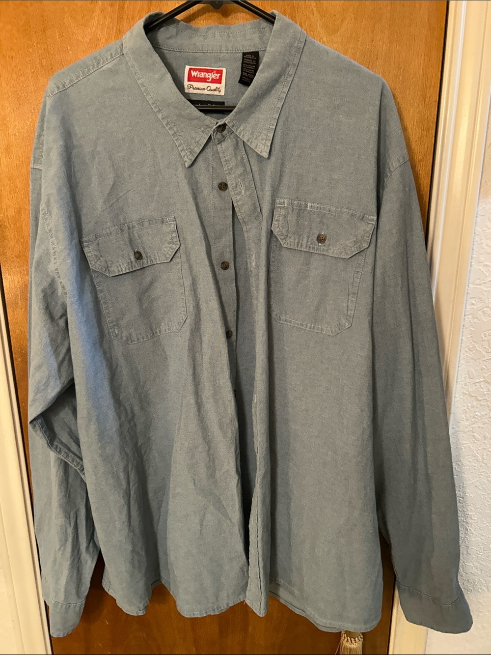 Wrangler Light Blue Denim Casual Button-Down Shirt. Comfort flex. 3Xl. Like new